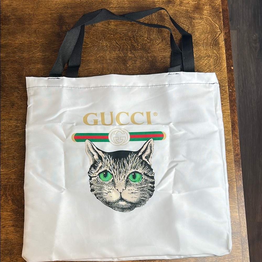 White Tote with Cat Design - Picture 3 of 7